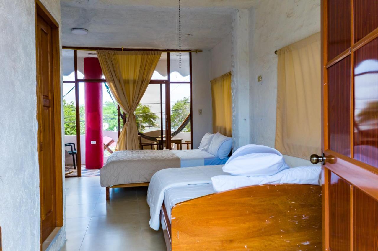 Royal Galapagos Inn Пуэрто-Бакерисо-Морено Экстерьер фото