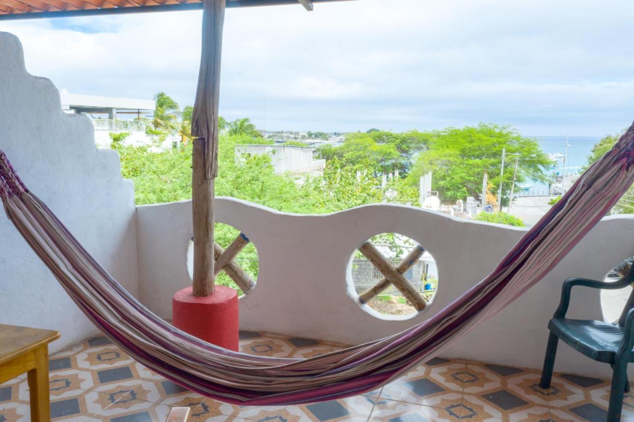Royal Galapagos Inn Пуэрто-Бакерисо-Морено Экстерьер фото